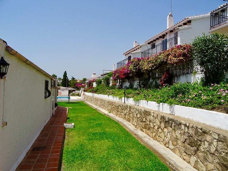 RIVIERA PLAYA 200m to the beach in Riviera del Sol, Mijas