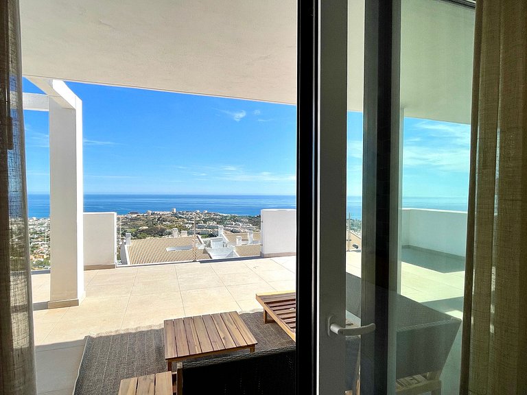 Ático vacacional Bayview Benalmádena con jacuzzi