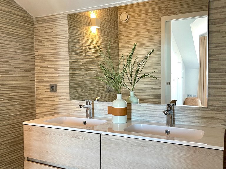 Ático vacacional Bayview Benalmádena con jacuzzi