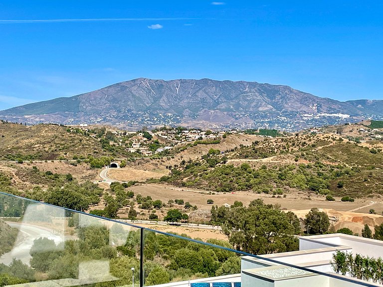 Luxurious holiday rental at Casa Banderas LA CALA