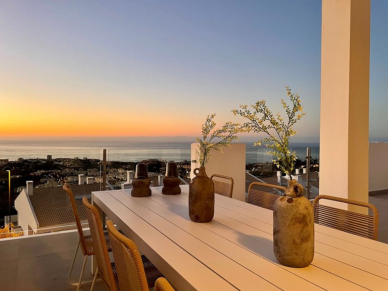 Bayview Benalmadena Holiday Penthouse with private Hot tub