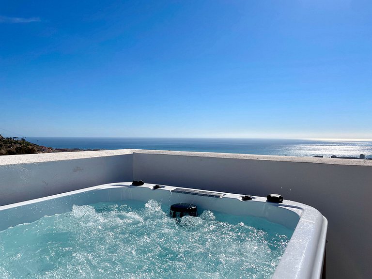 Bayview Benalmadena Holiday Penthouse with private Hot tub