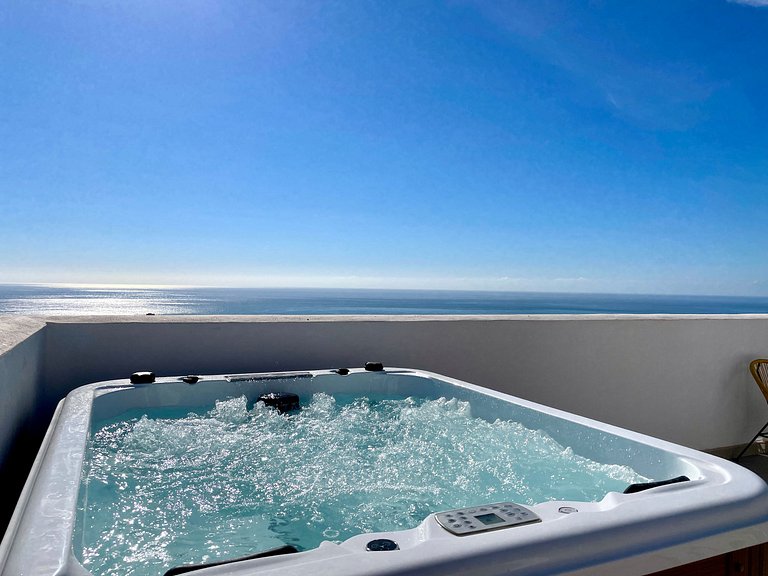 Bayview Benalmadena Holiday Penthouse with private Hot tub