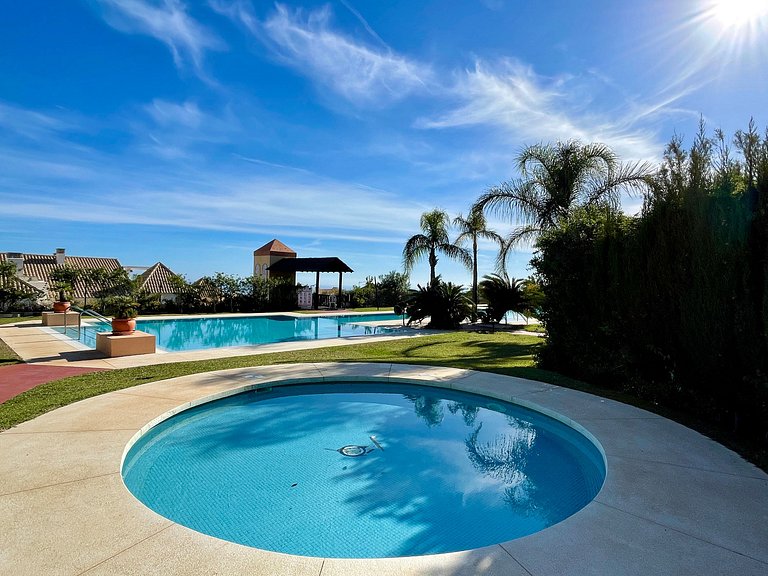 Ático vacacional Bayview Benalmádena con jacuzzi