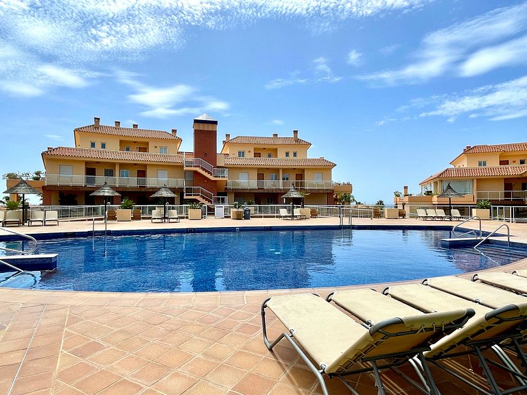 Calidad con jacuzzi @ Club la Costa by Solrentspain
