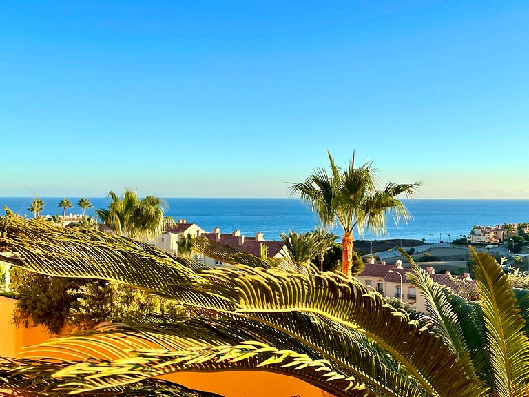 Jacuzzi private @ Club la Costa by Solrentspain