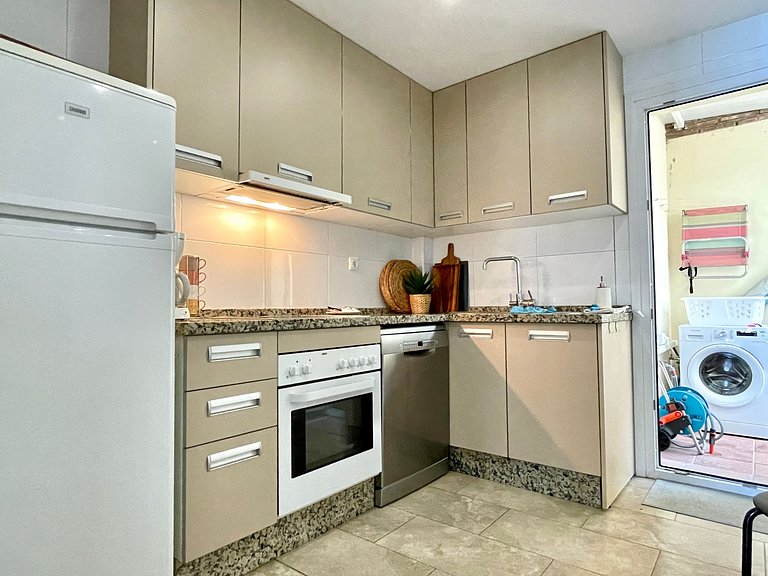 STUNNING VIEWS HOLIDAY HOME - CARVAJAL - SOLRENT SPAIN