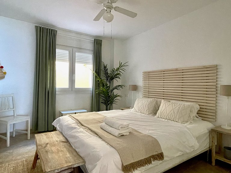 STUNNING VIEWS HOLIDAY HOME - CARVAJAL - SOLRENT SPAIN
