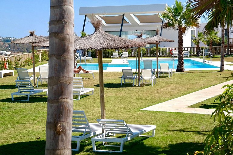 Alquila tu vivienda en Casa Banderas La Cala - Solrentspain