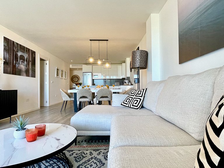 Alquila tu vivienda en Casa Banderas La Cala - Solrentspain