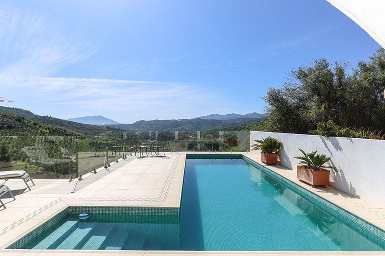 Finca de sonho na zona rural de Tolox - Solrentspain