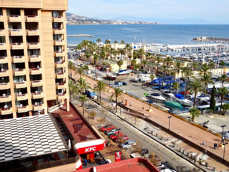 Holiday Home centre Fuengirola with sea and mountain view