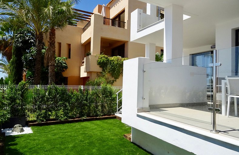 Holiday vacation home in Benalmadena with padel and pool