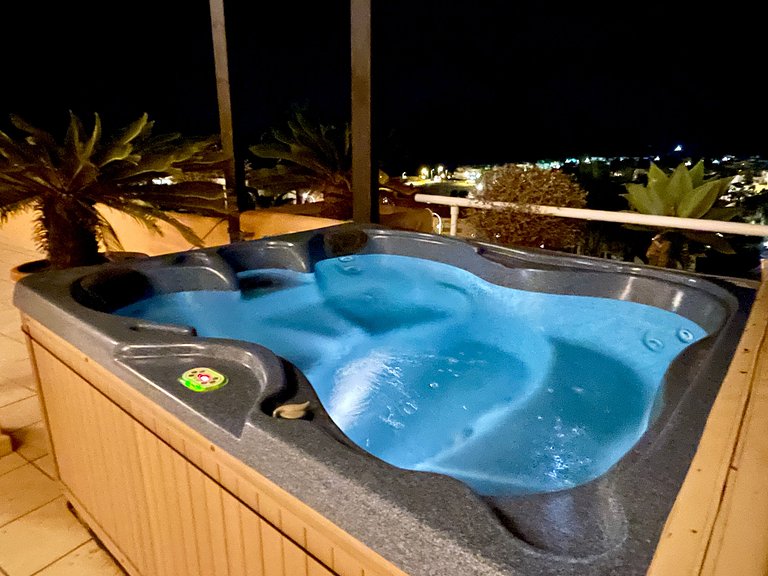 Jacuzzi private @ Club la Costa by Solrentspain